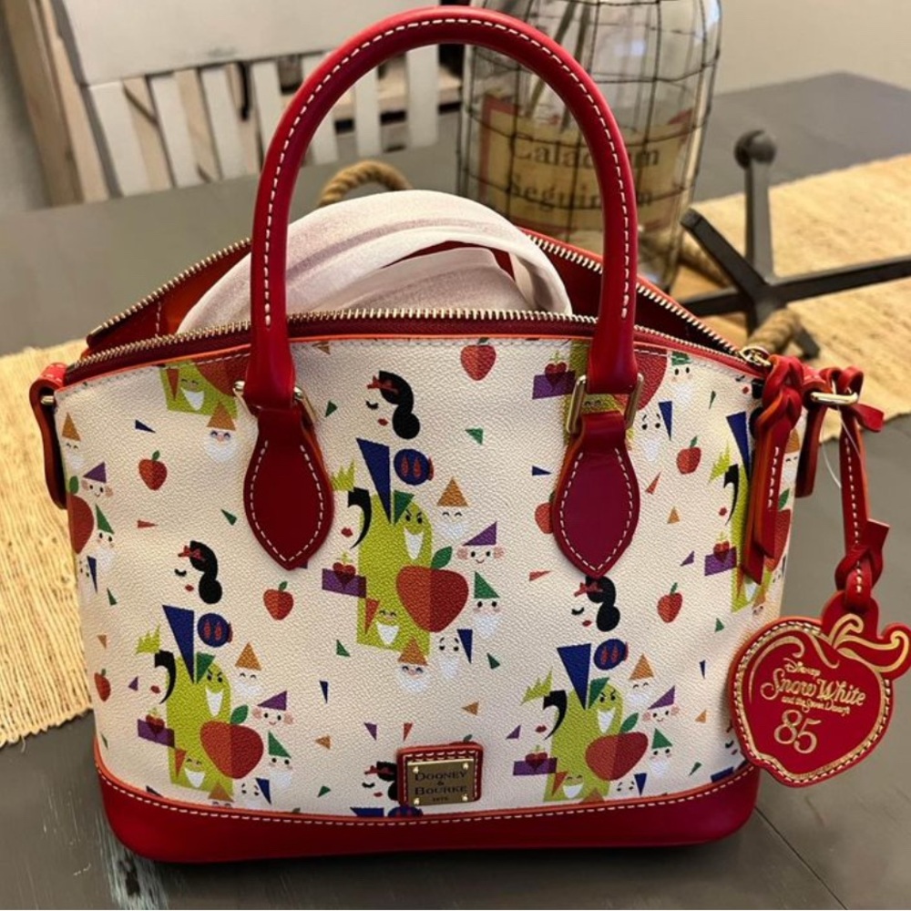 Snow White and the seven dwarfs Dooney and Bourke Disney purse and wallet
